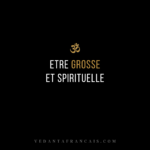 Titre « Être grosse et spirituelle » en blanc et doré sur fond noir.